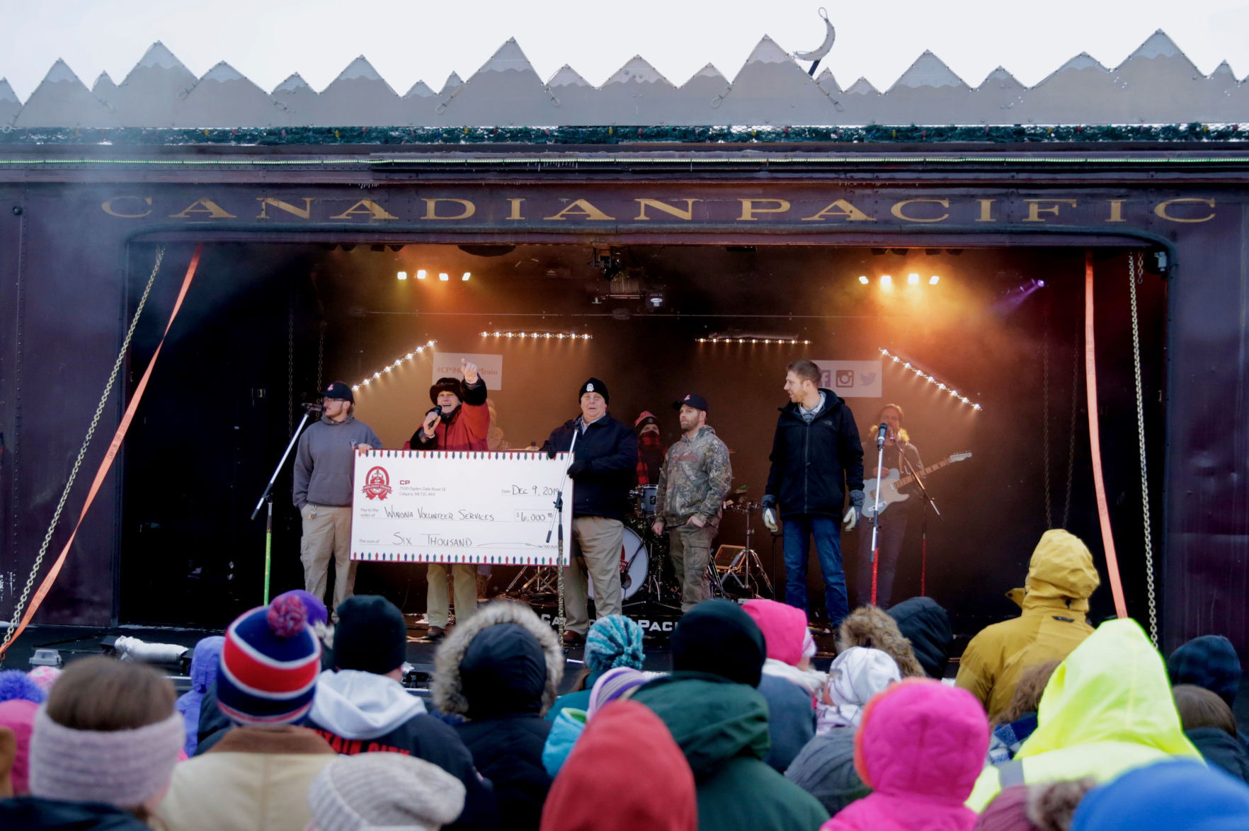CP Holiday Train visits Winona